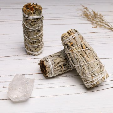 AROMATHERAPY & HEALING CRYSTALS