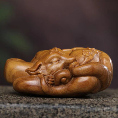 Buddha Stones Mini Nine Tailed Fox Green Sandalwood Peace Decoration Car Hanging Decoration